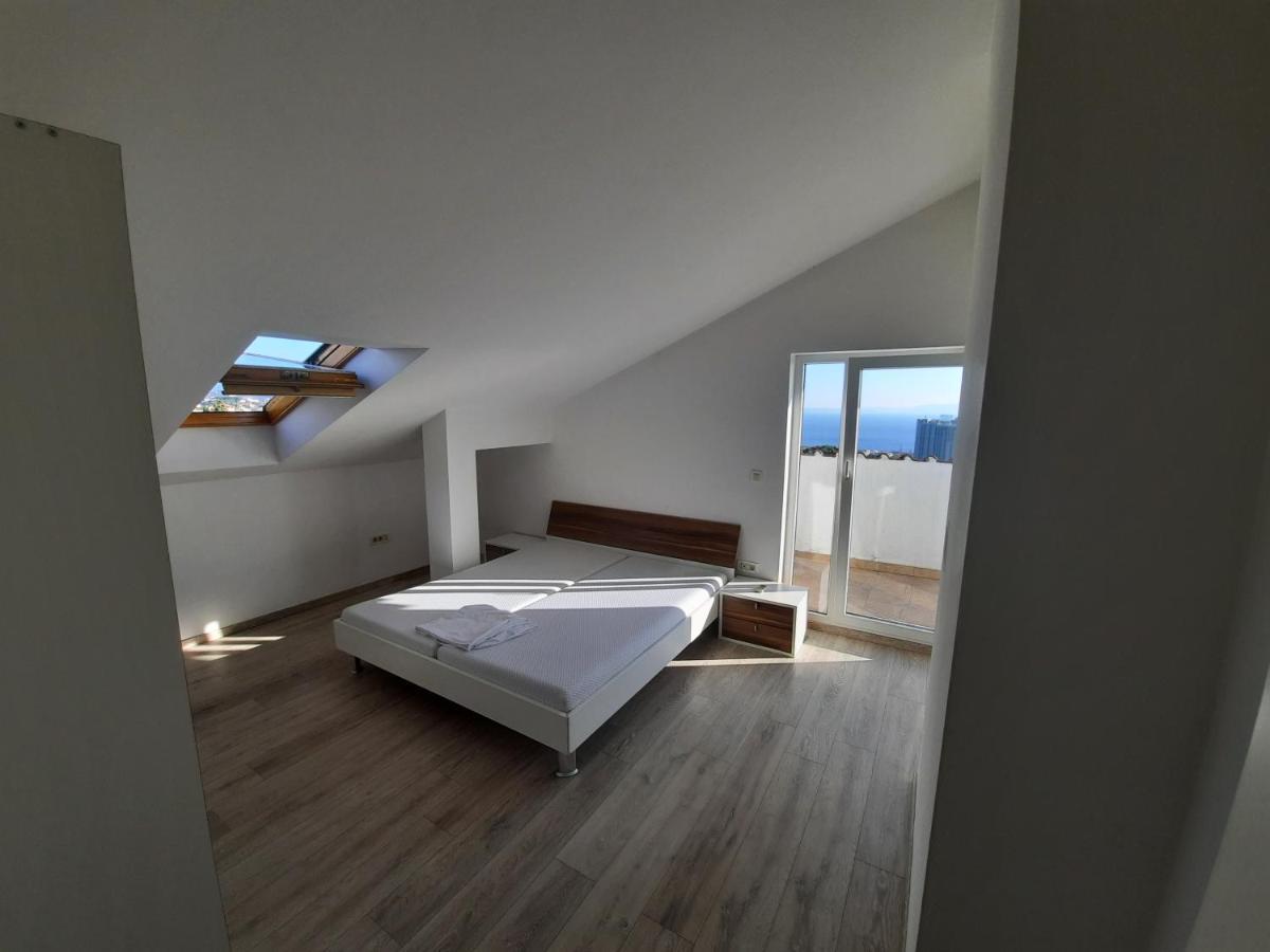 Sea View Later Apartment Риека Экстерьер фото