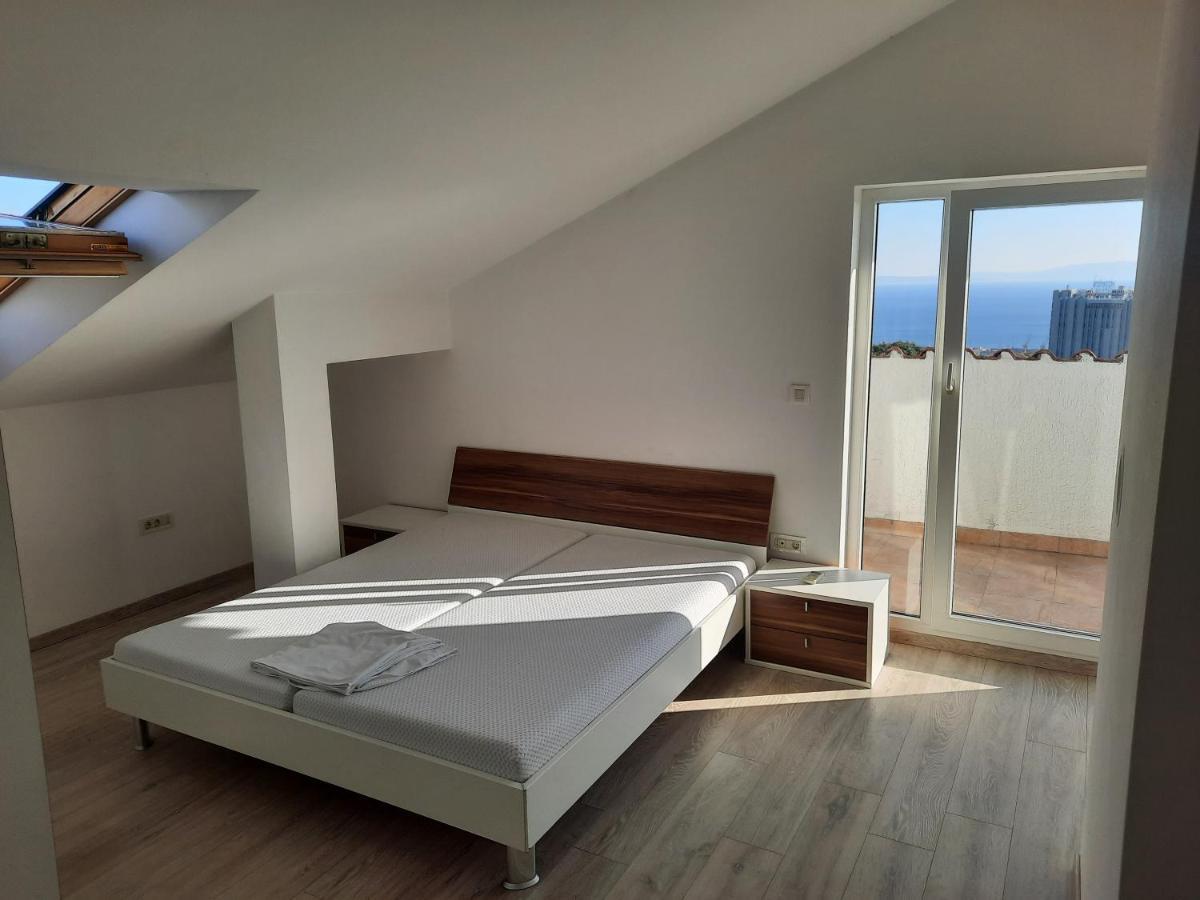 Sea View Later Apartment Риека Экстерьер фото