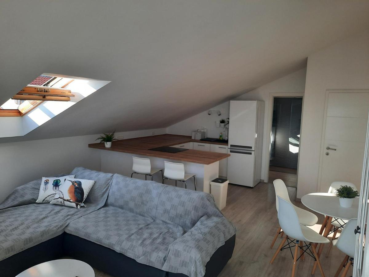 Sea View Later Apartment Риека Экстерьер фото
