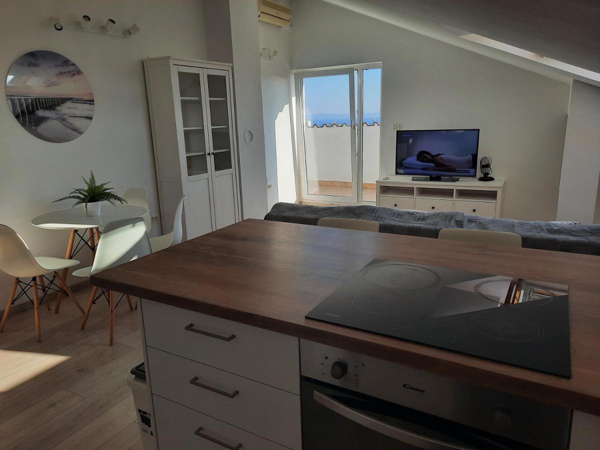 Sea View Later Apartment Риека Экстерьер фото
